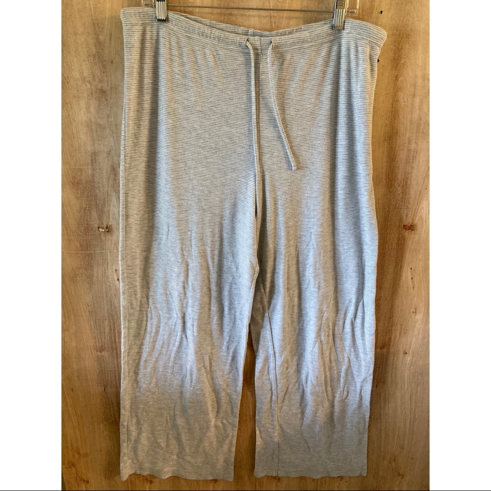Tommy Hilfiger Pajama Bottoms. Size Large. Stripes